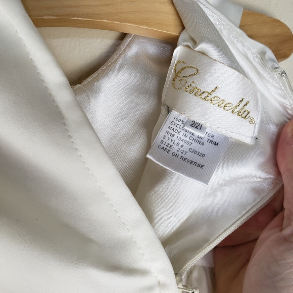 Cinderella Ribbon Dress - Picture 6 of 7